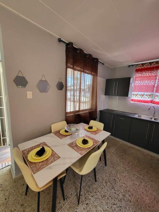 Welcome To Our Cozy Apartment! Willemstad Exteriör bild